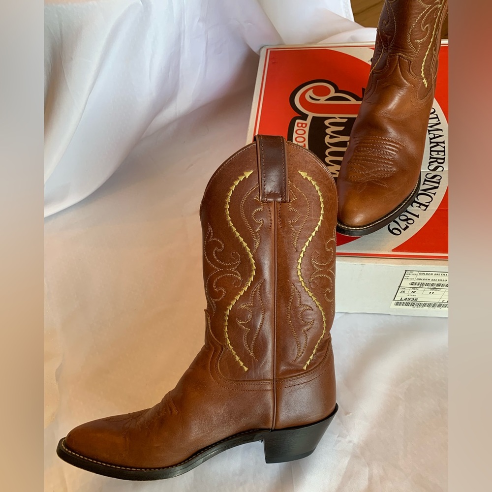 Justin Boots Leather Retro Golden Saltillo Cowboy Boot Size 7 1/2